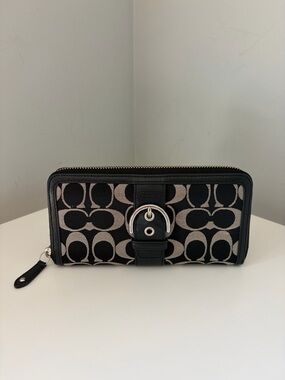 Coach Signature Zip Wallet Y2K